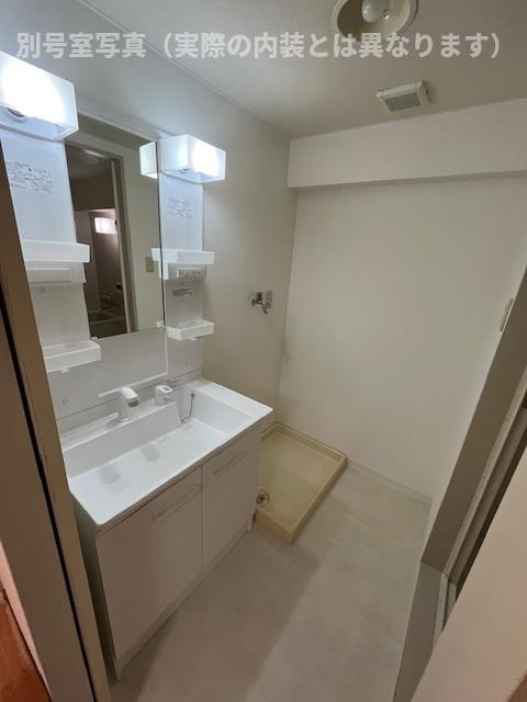 コバヤシビルの洗面所