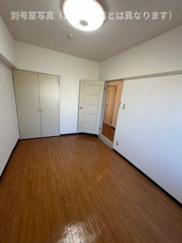 コバヤシビルの居間・リビング