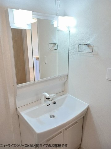 アンソレイエ加古川山手の洗面所