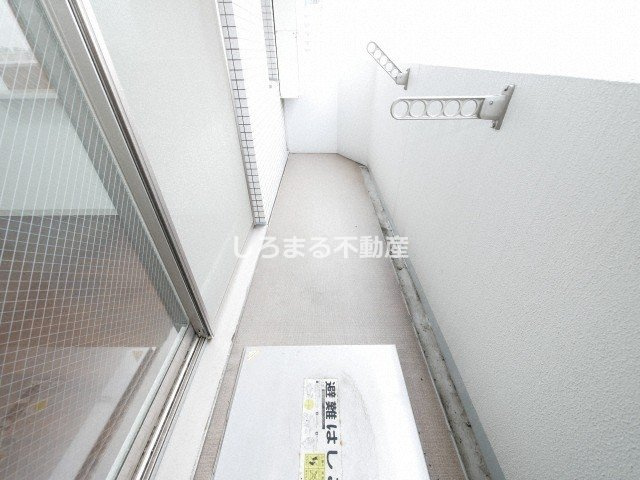 パークフラッツ野田阪神駅前のバルコニー