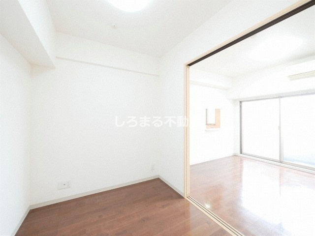 パークフラッツ野田阪神駅前の洋室