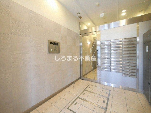 パークフラッツ野田阪神駅前のロビー