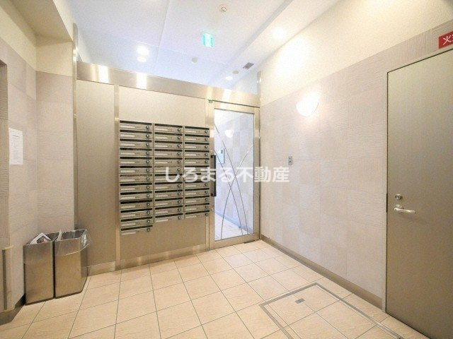 パークフラッツ野田阪神駅前のロビー