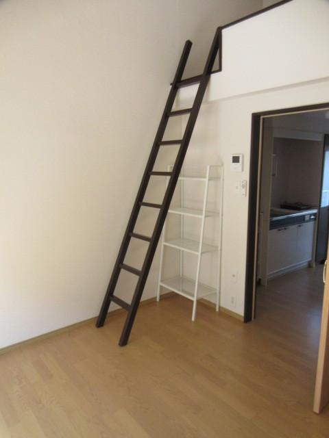 ラフォーレ坂本の居間・リビング|洋室