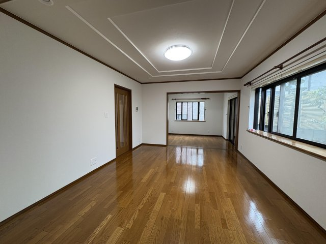 筑紫野市天拝坂2丁目戸建の洋室