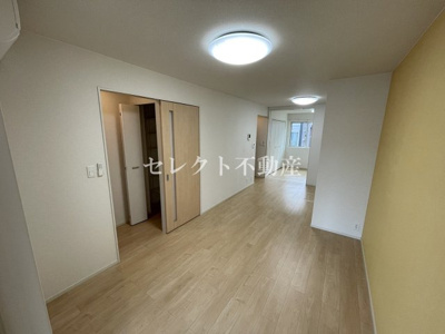 【居間・リビング】 | ＮＭＯＮ・ⅢＭ | 【ＮＭＯＮ・ⅢＭ】ゆったり過ごせるリビングです