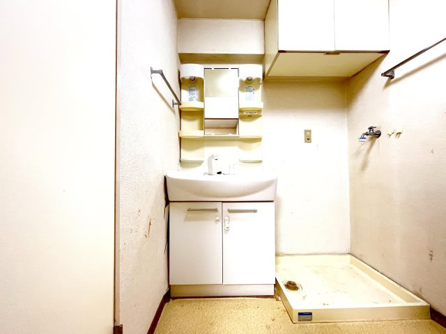 グリーンパーク第4綾瀬の独立洗面台