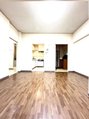 グリーンパーク第4綾瀬の居間・リビング