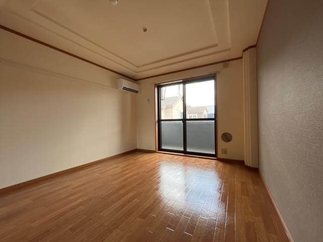 ヴェルデカーサ神明の内装|洋室