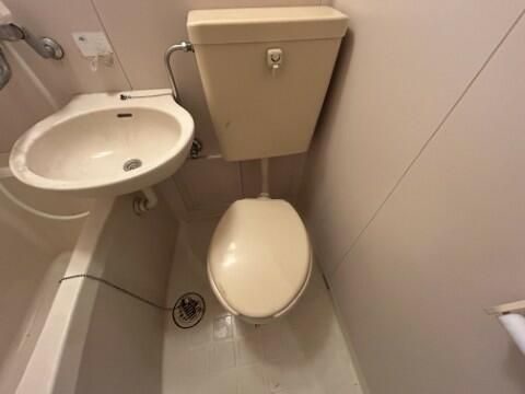 フラットウエスト１のトイレ