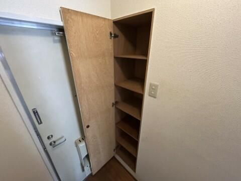 フラットウエスト１の収納