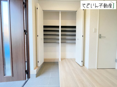 【玄関】 | Cradle garden加須市花崎北第3　新築住宅 | 現地(2025年12月撮影)