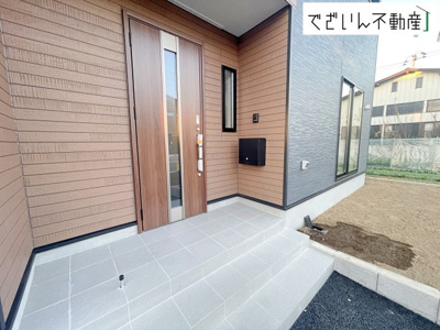 【玄関】 | Cradle garden加須市花崎北第3　新築住宅 | 現地(2025年12月撮影)