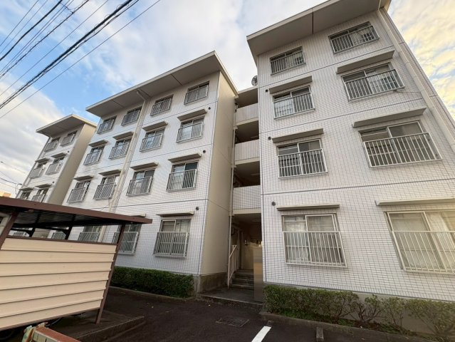 エクセレンス上野の外観
