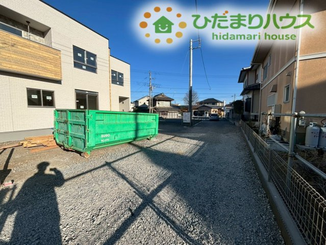 深谷市栄町　第5期　新築一戸建て　ワイウッドコート　01の前面道路含む現地写真