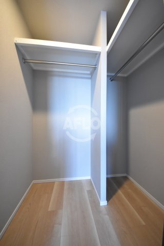 スワンズシティ大阪城北詰の収納|スワンズシティ大阪城北詰　ウォークインクローゼット