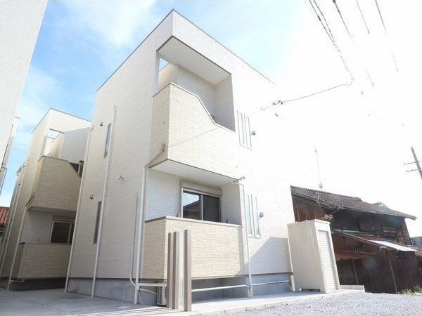 GRANDTIC妙音通の外観|きれいな外観です