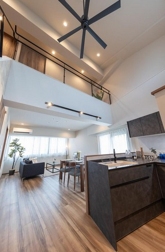 【居間・リビング】