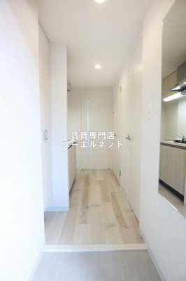 【玄関】 | ファーストフィオーレ吹田レガーメ | 住まいの顔ともなる玄関