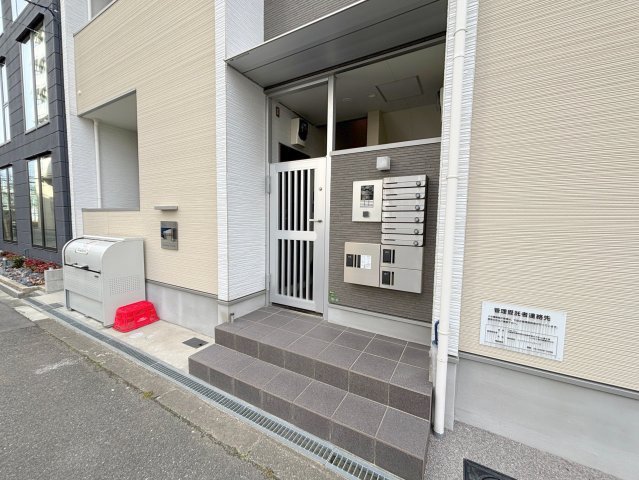 メシル新大阪のエントランス