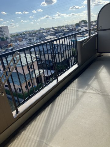 アスティオン東中島のバルコニー