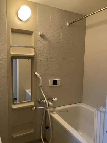 アスティオン東中島の浴室