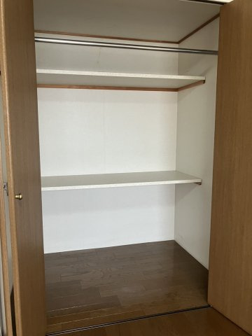 アスティオン東中島の収納