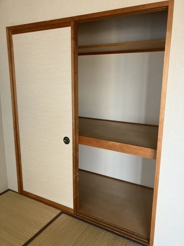 アスティオン東中島の収納