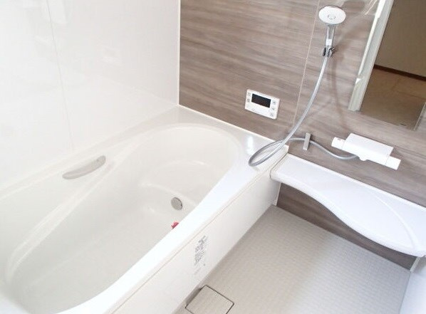 猪高台一丁目戸建Ａの浴室