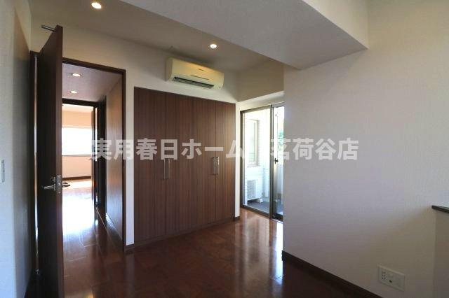 ※2022年の室内写真です。（フローリングの色が異なる可能性あり）