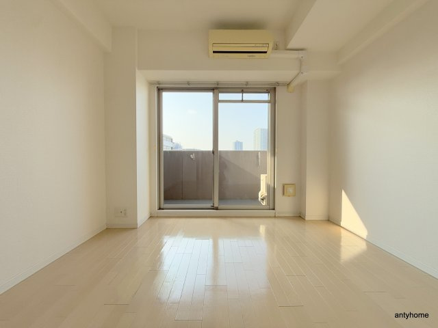 S-RESIDENCE難波EAST　仲介手数料無料の居間・リビング