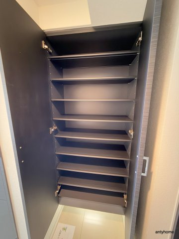 S-RESIDENCE難波EAST　仲介手数料無料の収納