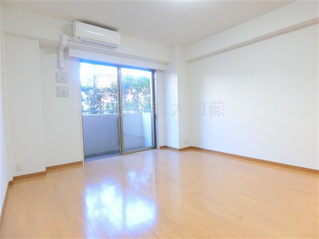 T's gardenティーズガーデン六郷土手の居間・リビング