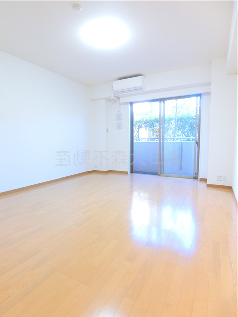 T's gardenティーズガーデン六郷土手の居間・リビング