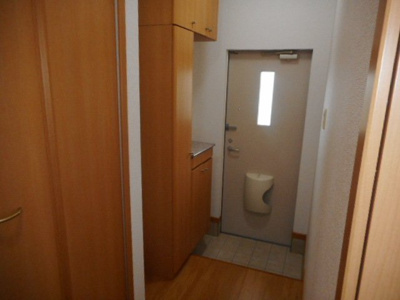 【玄関】 | ヴァンクール貴志川Ⅱ | ゆったりとした玄関です