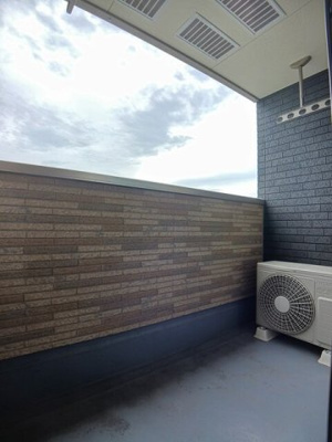 【バルコニー】 | ベル・カーサ | バルコニー付きです