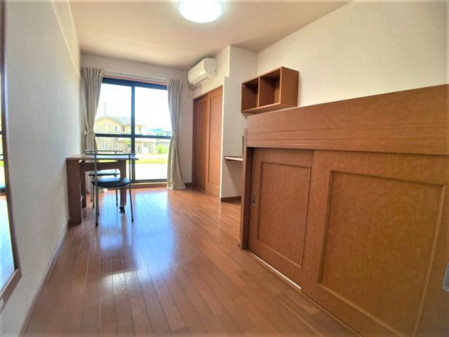 【居間・リビング】 | 設備・仕様は号室により異なる為、現況を優先致します。