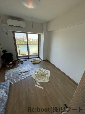 グランカーサ行徳 （旧N-stage行徳Ⅱ）の居間・リビング