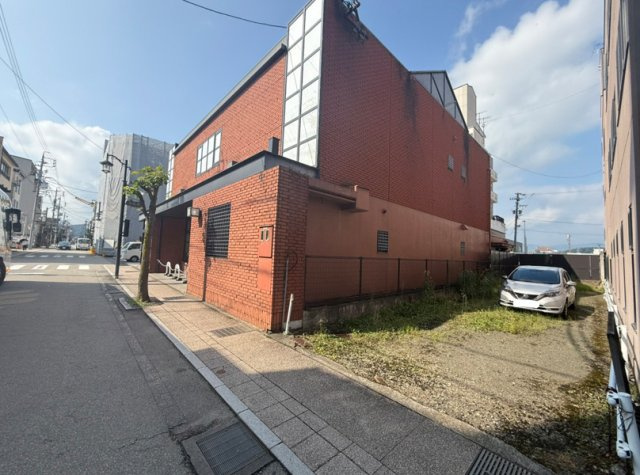 12/28　成約　土地　高山市花里町6丁目（10/25　新規）