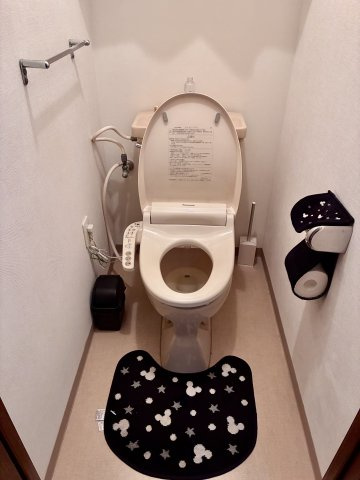 ロイヤルシャトー高丘　中央区高丘北のトイレ|快適性に配慮された設備仕様、また丁寧に使用されており、清潔感があります！