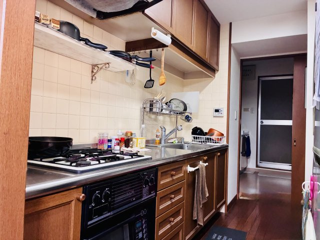 ロイヤルシャトー高丘　中央区高丘北のキッチン|システムキッチンでムダな動きが少なく、料理の効率がかなり上がります。