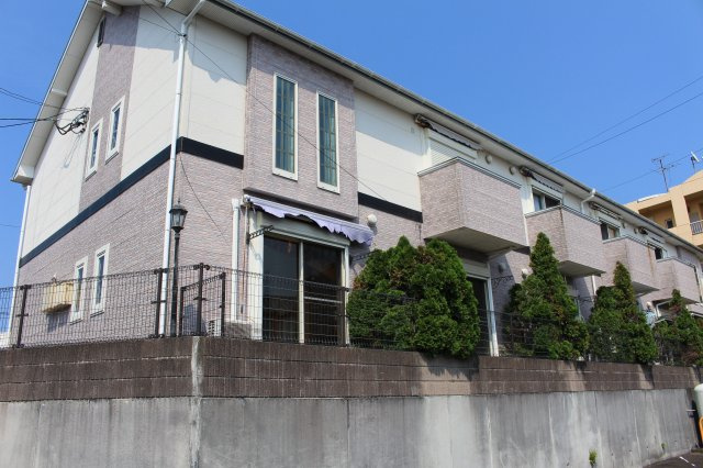 エレガンス小戸の外観