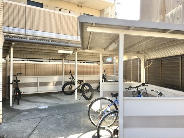 リバージュAのその他共用部分|駐輪場です