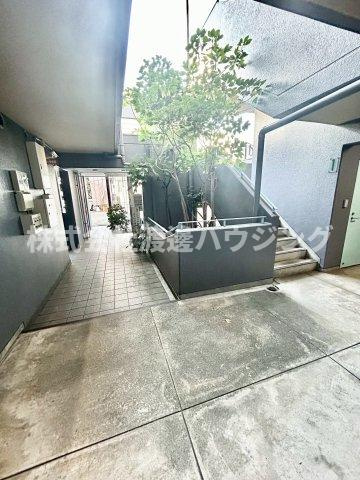 キャピタルウイングのエントランス