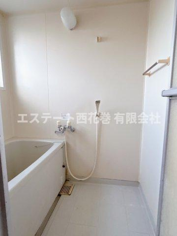 花巻市星が丘２丁目のアパートの浴室