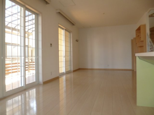 【居間・リビング】 | 西阿知町山本貸家