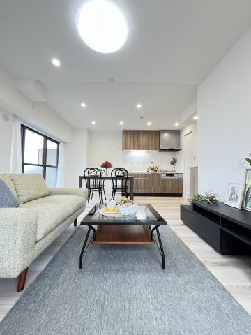 ライオンズマンション綾瀬・谷中公園の居間・リビング