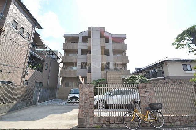 広島市西区古江新町の賃貸マンションの外観