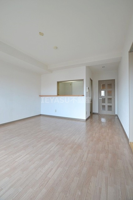 広島市西区古江新町の賃貸マンションの居間・リビング|別号室参考写真