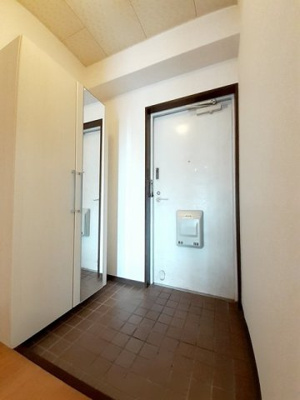 【玄関】 | 第二コーポ学苑 | 明るい玄関です